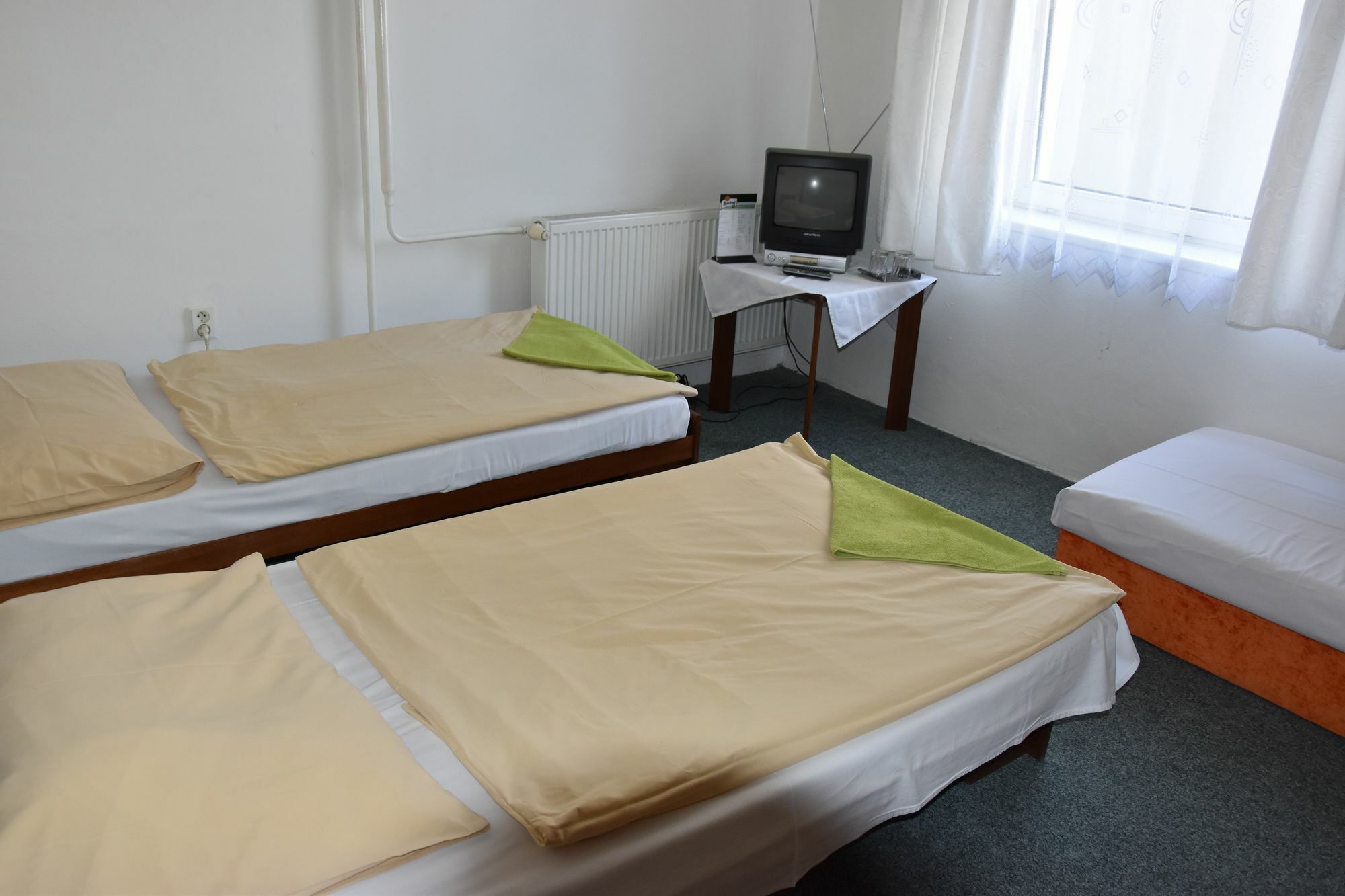 פראג Hotel Alexander מראה חיצוני תמונה