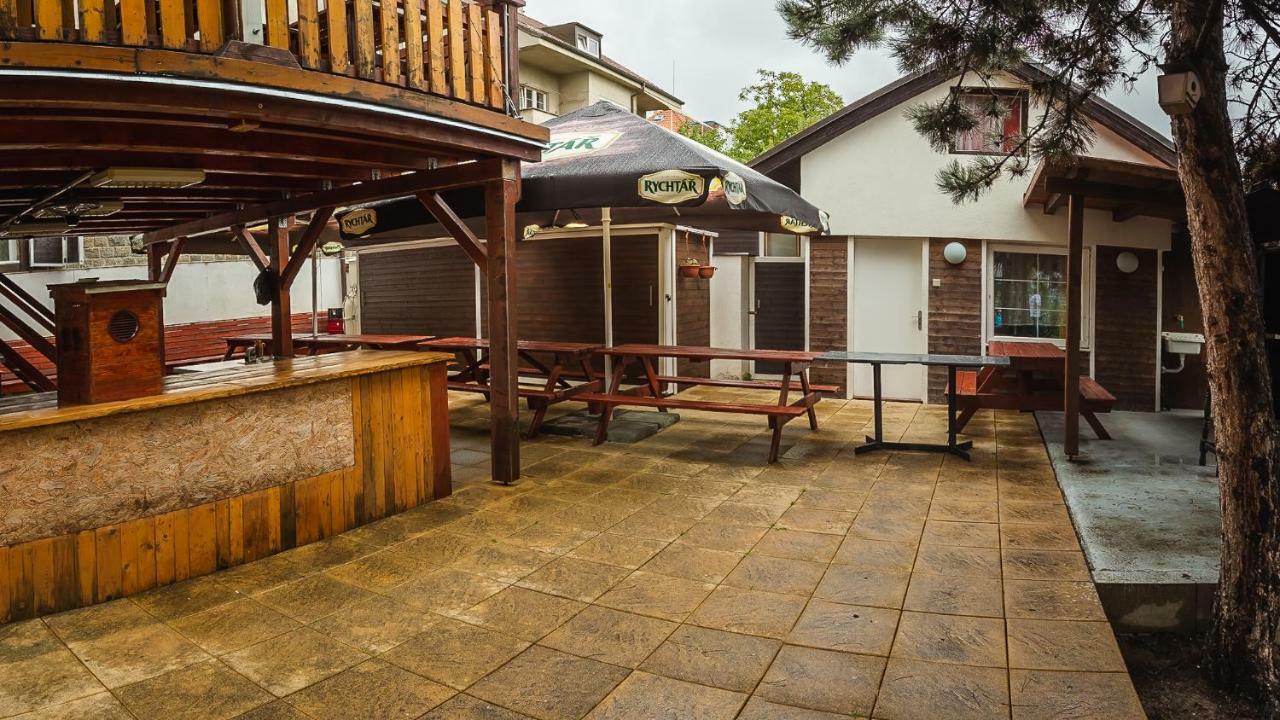 פראג Hotel Alexander מראה חיצוני תמונה