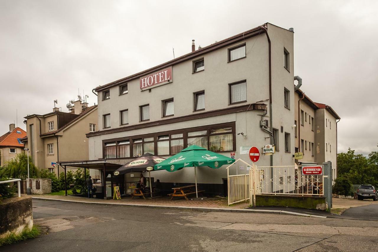 פראג Hotel Alexander מראה חיצוני תמונה