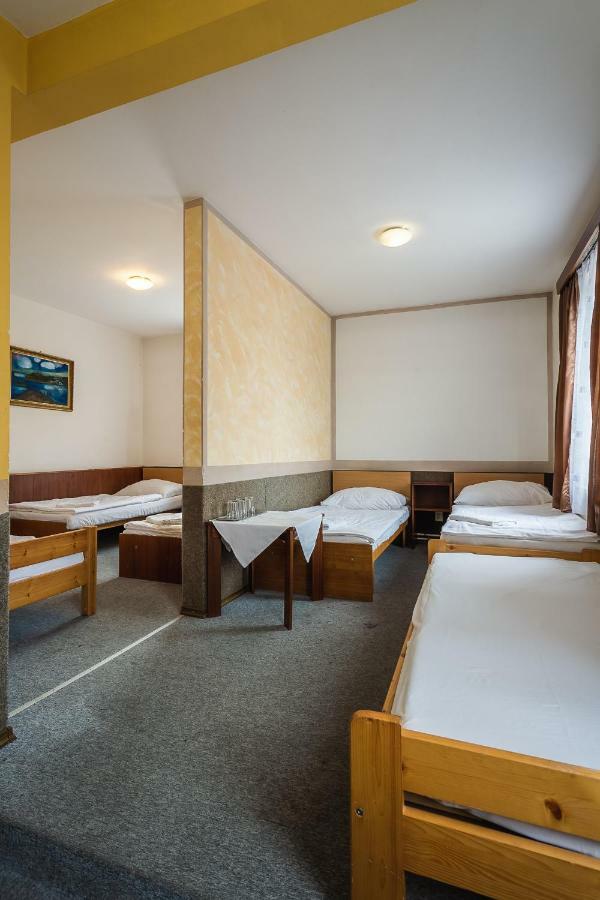 פראג Hotel Alexander מראה חיצוני תמונה